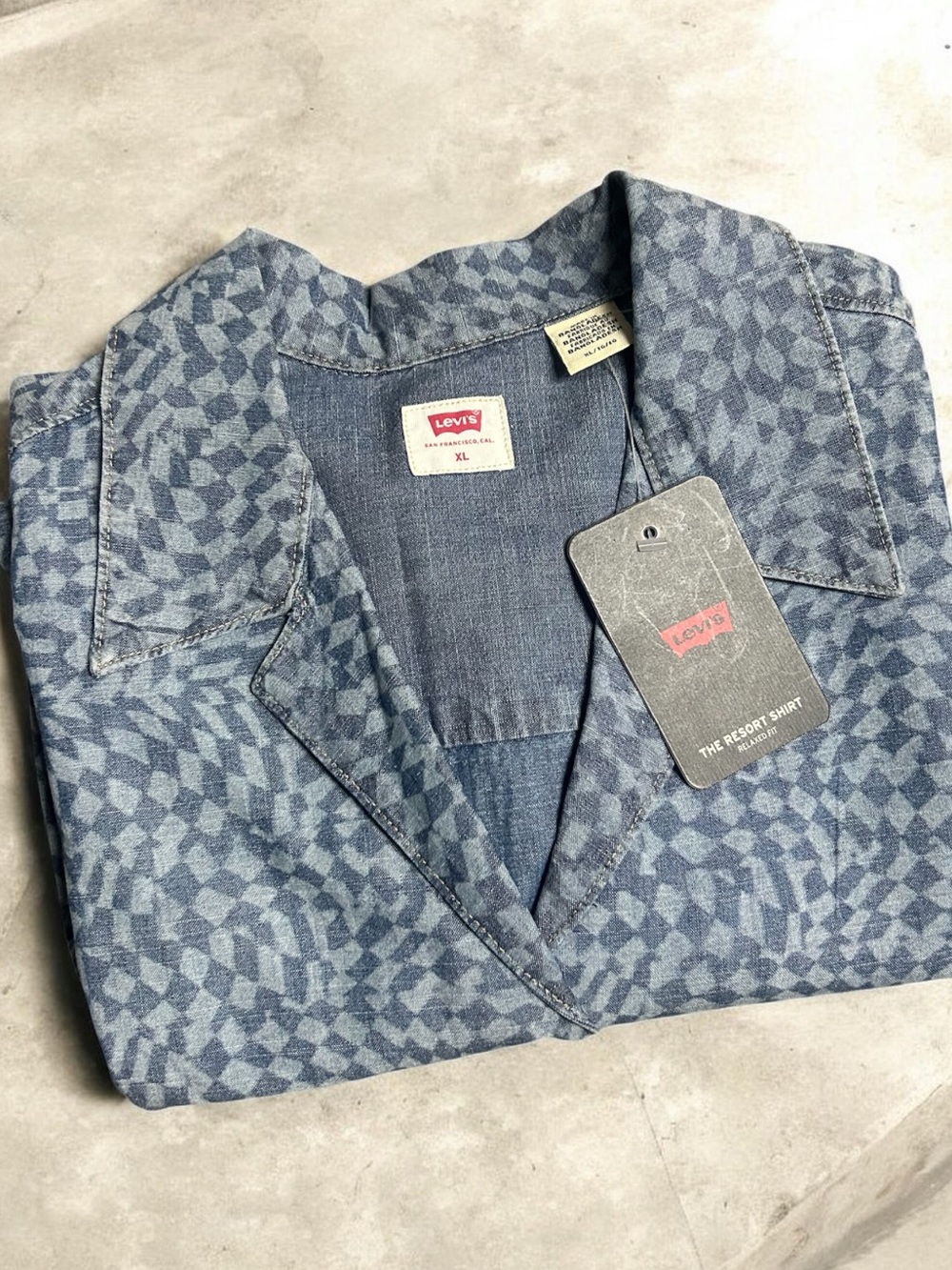 Levi's Short Sleeve Button Up Resort Shirt Blue Patterned Men's XL NWT
